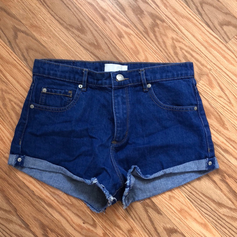 BLUE DENIM MID RISE SHORTS SIZE 7 - Picture 6 of 6
